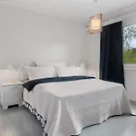 Tranquil Haven Villa Alesund